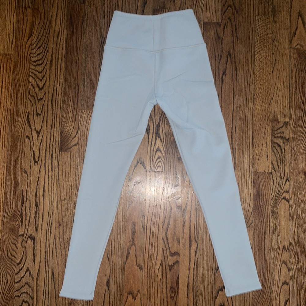 NWOT Soft.Clouds Light Gray Fleece Lined Leggings Size Small - Picture 4 of 4